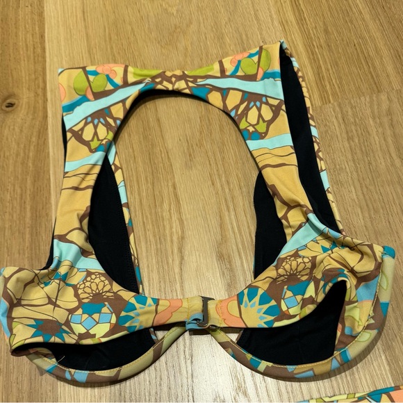 Andrea Iyamah Lasa High Rise Bikini - Picture 5 of 5